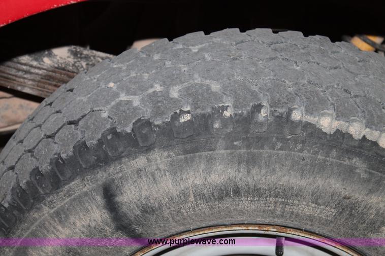 image for item BJ9386 1995 Ford F250 HD XL pickup truck