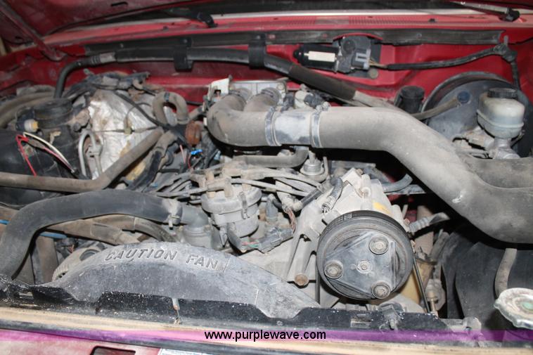 image for item BJ9386 1995 Ford F250 HD XL pickup truck