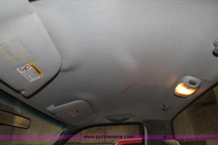 image for item BJ9389 2003 Ford F250 Super Duty pickup truck