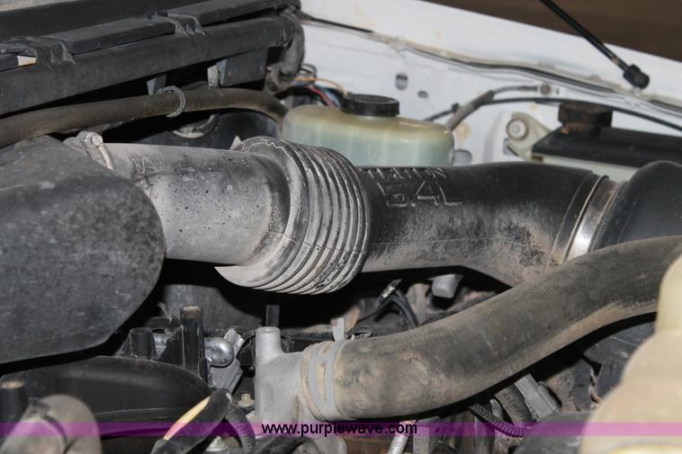 image for item BJ9389 2003 Ford F250 Super Duty pickup truck