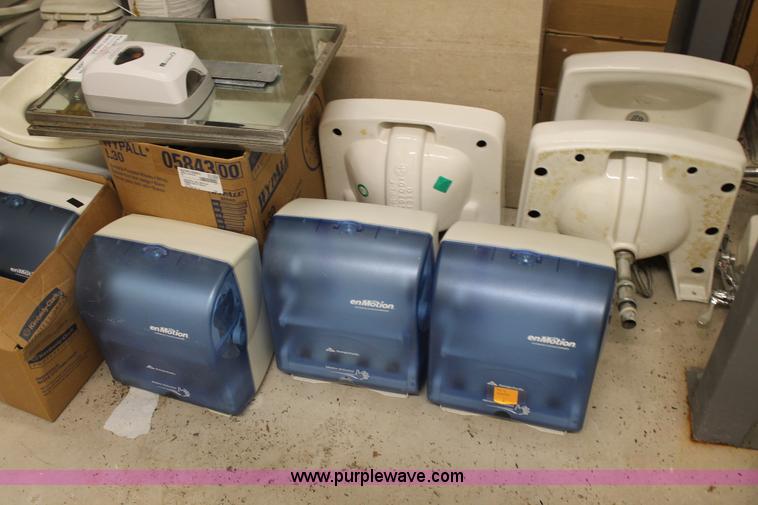 image for item BJ9390 Assorted items