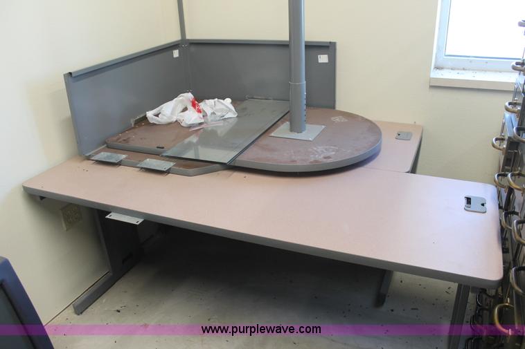 image for item BJ9400 Assorted office cubical systems