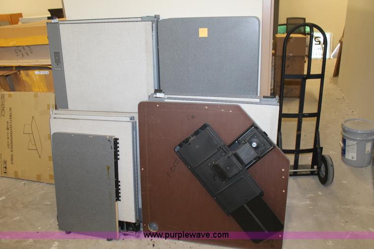 image for item BJ9400 Assorted office cubical systems