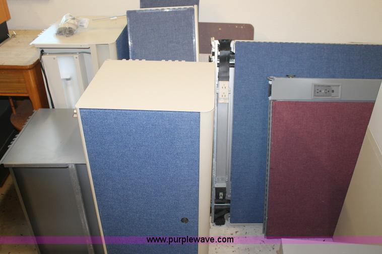 image for item BJ9400 Assorted office cubical systems