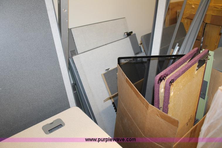 image for item BJ9400 Assorted office cubical systems