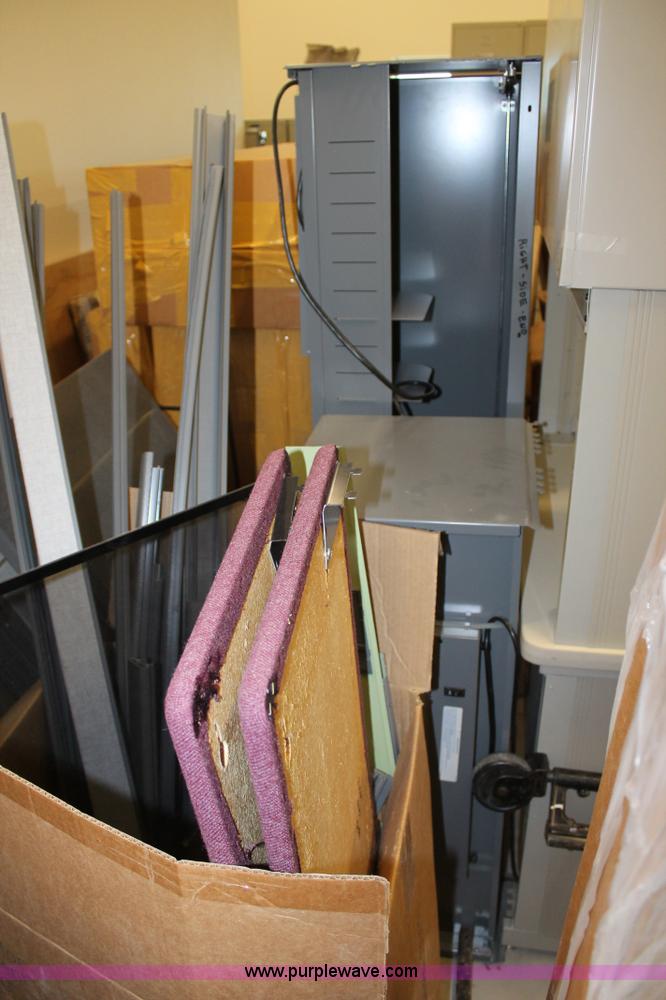 image for item BJ9400 Assorted office cubical systems