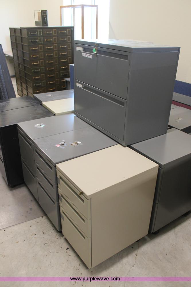 image for item BJ9402 Approximately 16 rolling cabinets