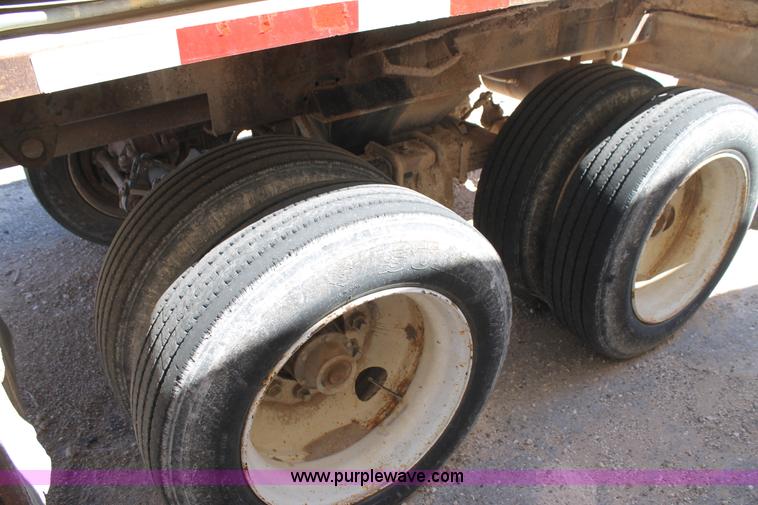 image for item BJ9408 1967 Fruehauf tanker trailer