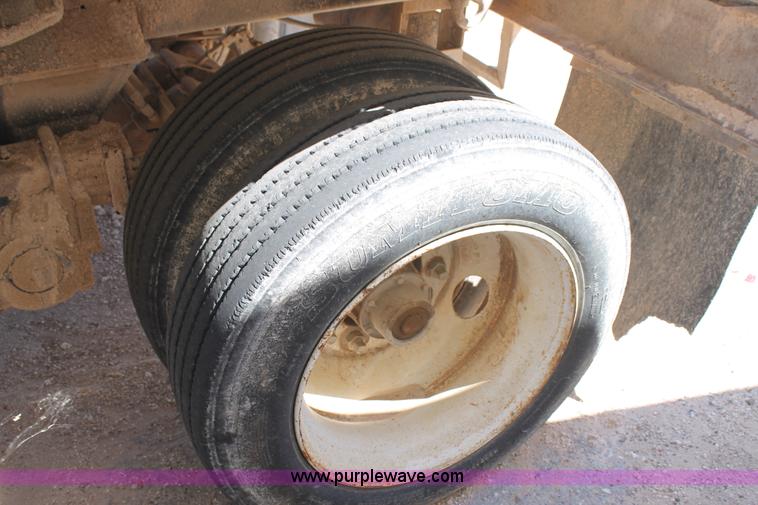 image for item BJ9408 1967 Fruehauf tanker trailer