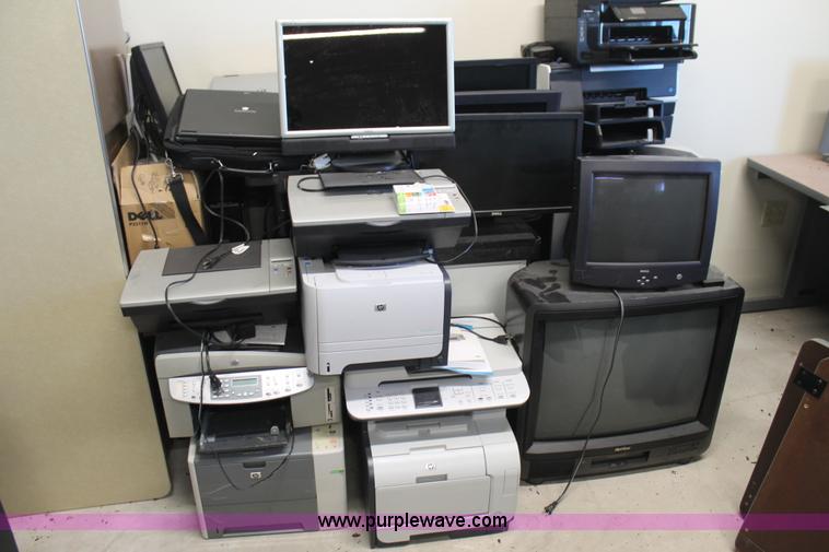 image for item BJ9412 Assorted office equipment