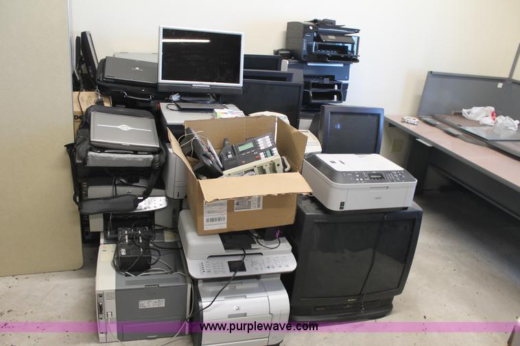 image for item BJ9412 Assorted office equipment