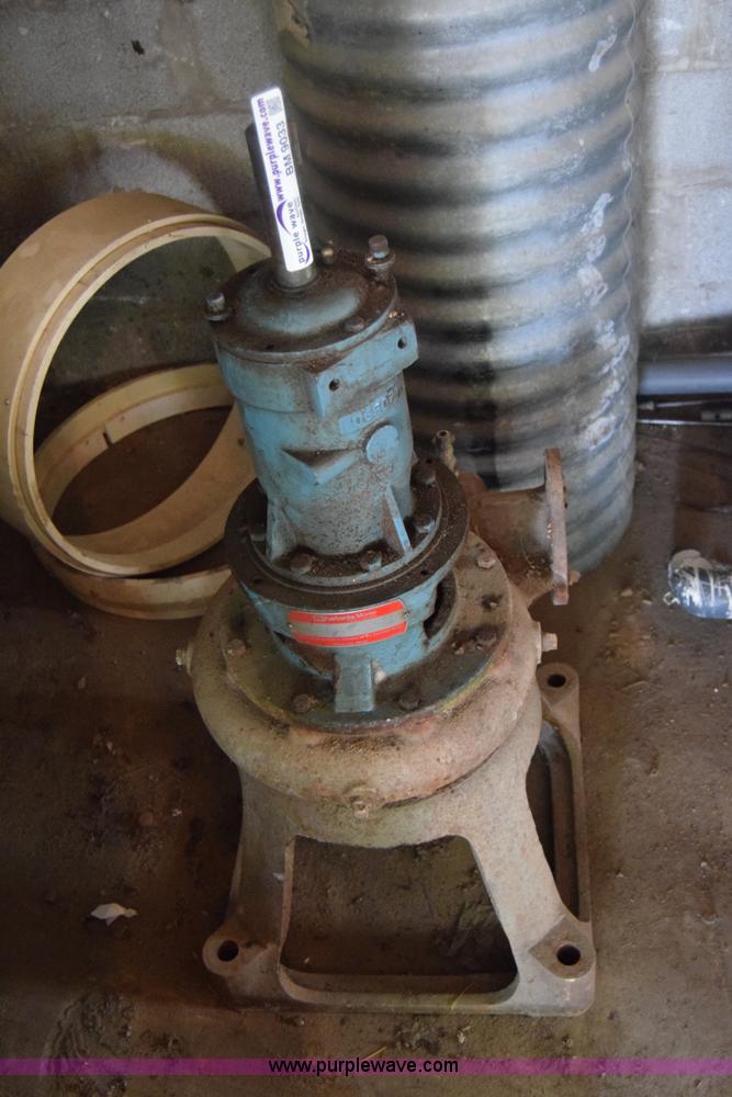 image for item BM9033 Fairbanks Morse pump