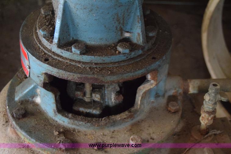 image for item BM9033 Fairbanks Morse pump