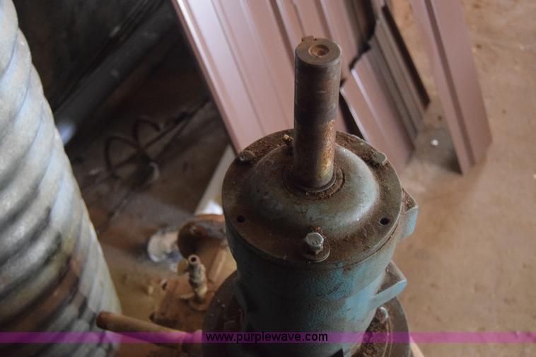 image for item BM9033 Fairbanks Morse pump