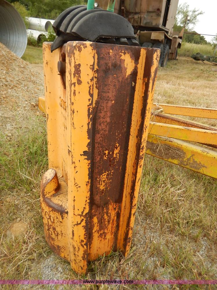 image for item BM9251 Assorted crane equipment