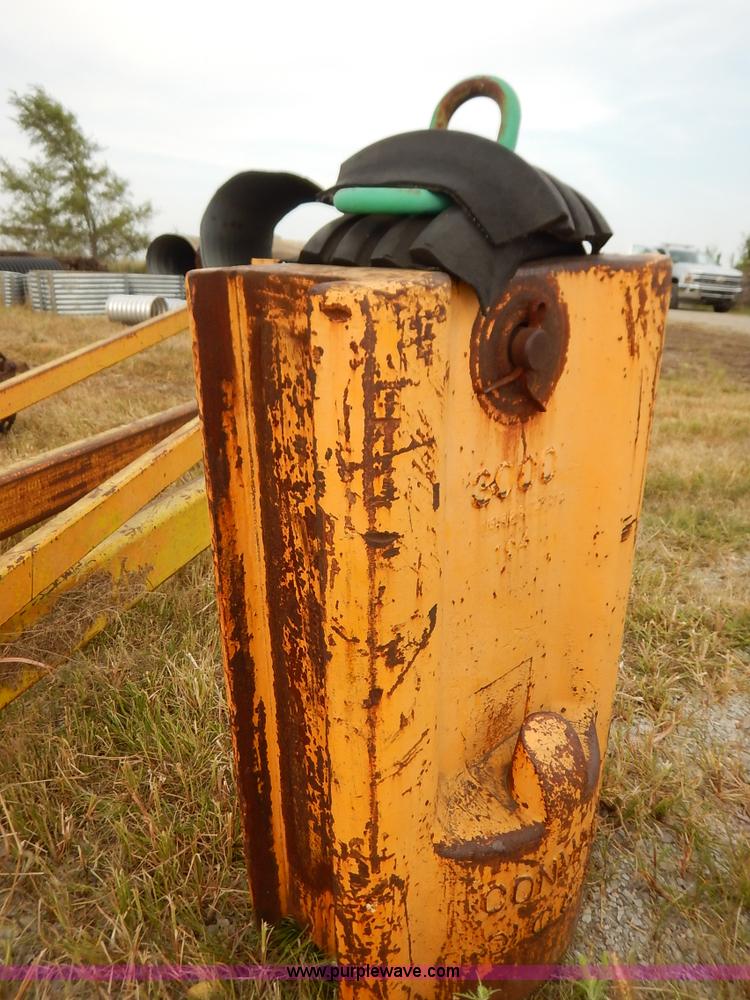 image for item BM9251 Assorted crane equipment