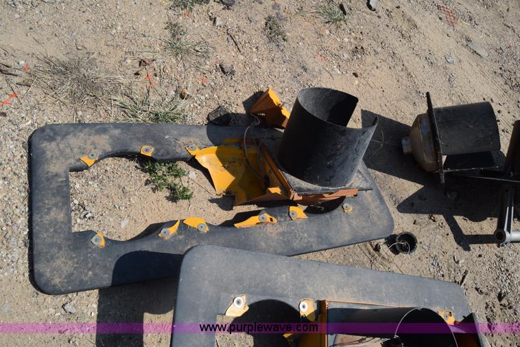 Assorted traffic light covers in Lyons, KS Item BN9847 sold Purple Wave