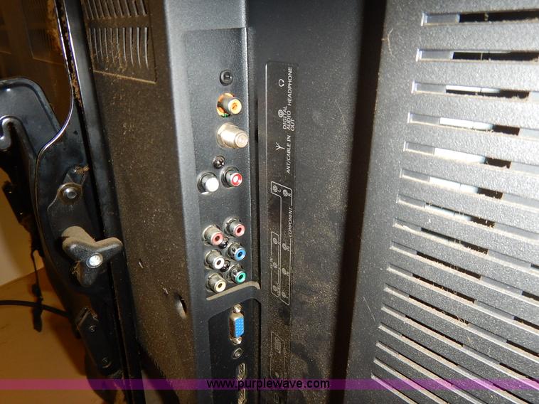image for item BO9800 Dynex 40" LCD television
