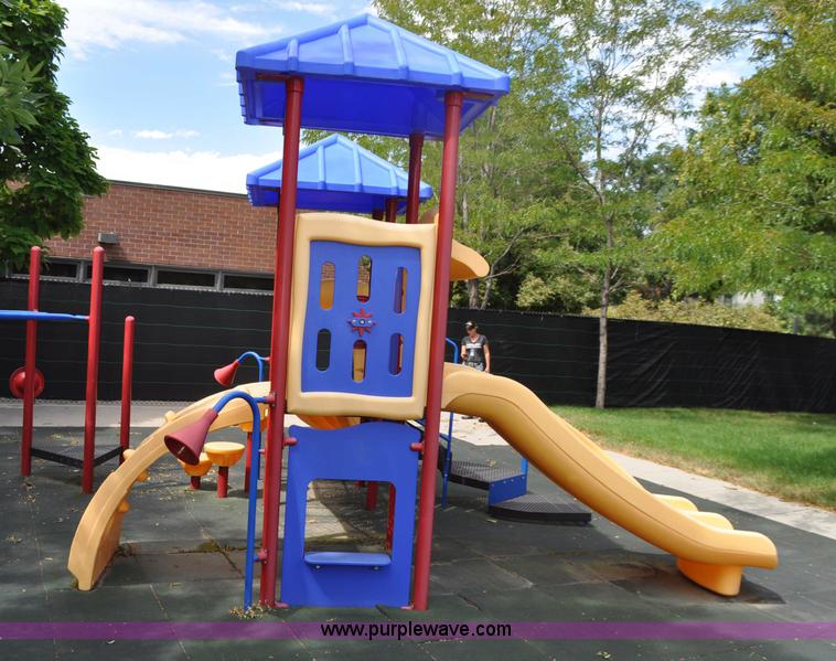 image for item F2500 Playground set
