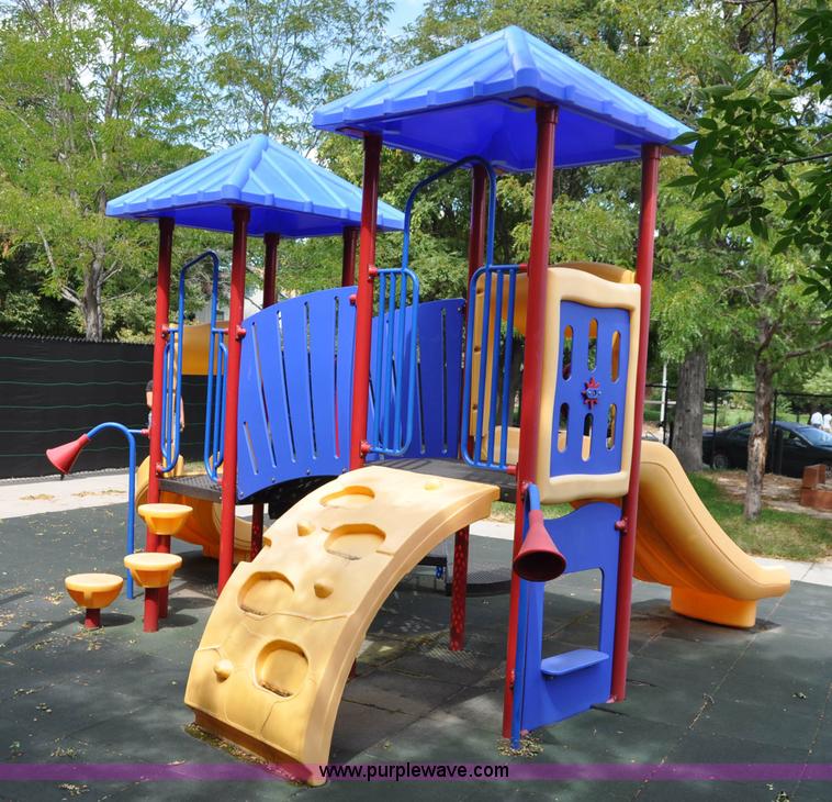 image for item F2500 Playground set