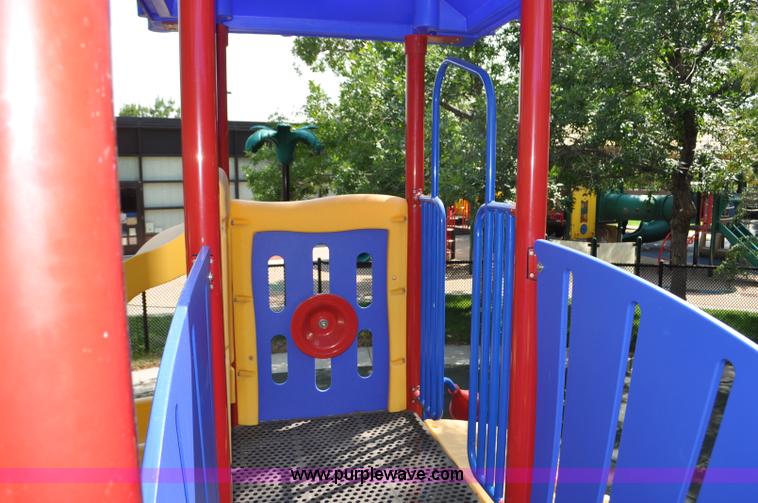 image for item F2500 Playground set