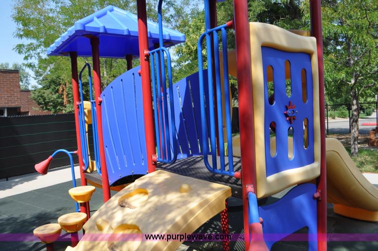 image for item F2500 Playground set