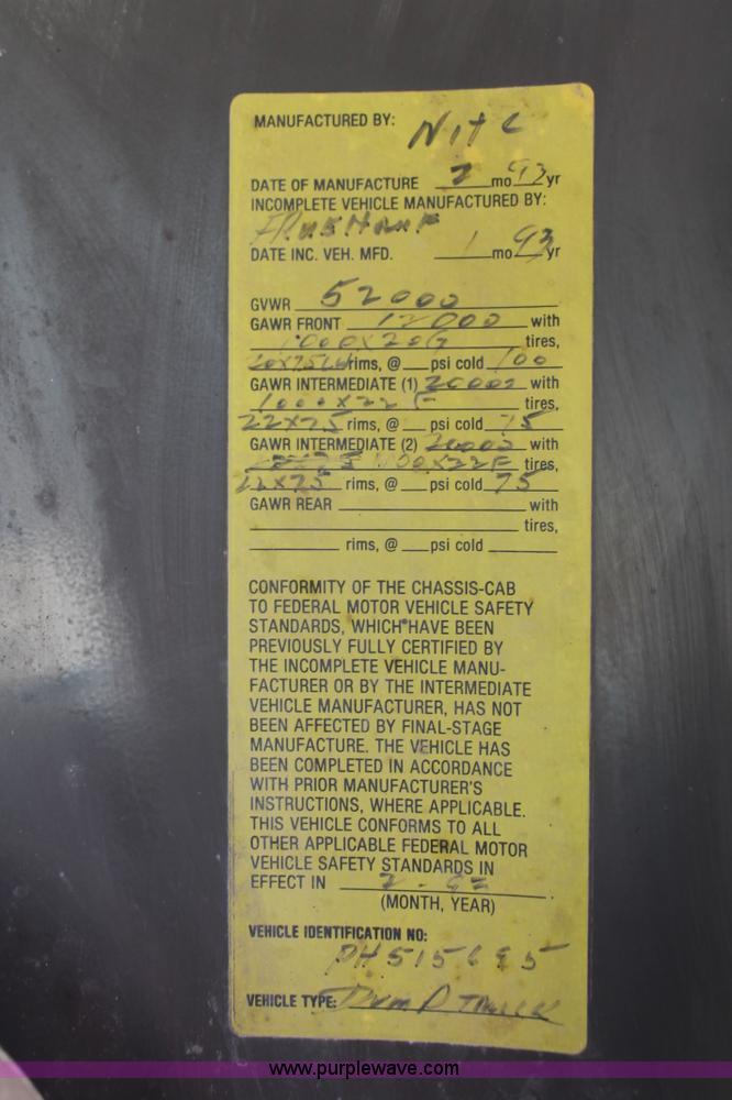 image for item H8115 1993 International 4900 dump truck