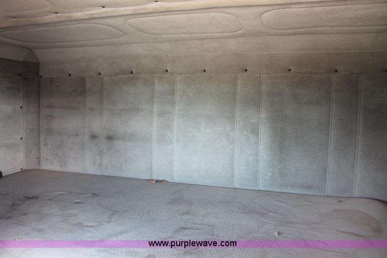 image for item H8116 1990 Freightliner FLA086 semi truck