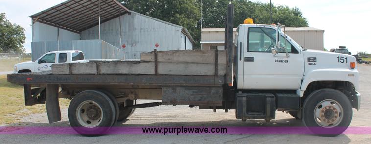 image for item H8118 1997 Chevrolet C7500 dump truck