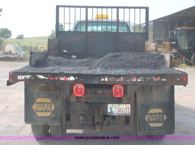 image for item H8118 1997 Chevrolet C7500 dump truck