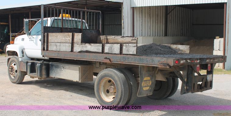 image for item H8118 1997 Chevrolet C7500 dump truck
