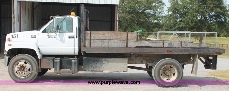 image for item H8118 1997 Chevrolet C7500 dump truck