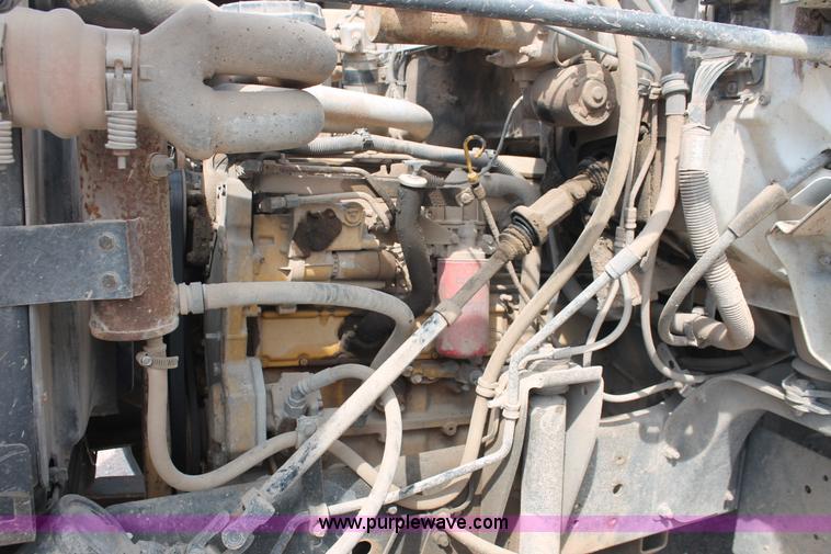 image for item H8118 1997 Chevrolet C7500 dump truck