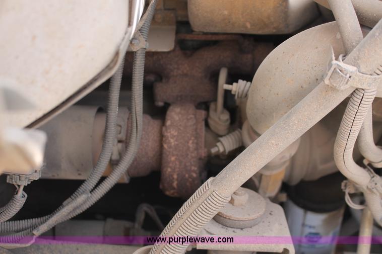 image for item H8118 1997 Chevrolet C7500 dump truck