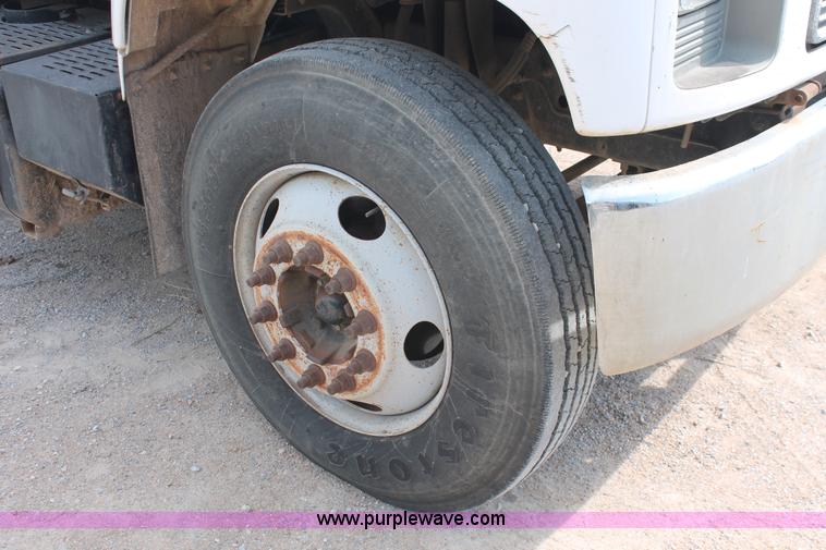 image for item H8118 1997 Chevrolet C7500 dump truck