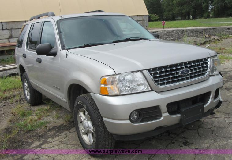 image for item I1978 2005 Ford Explorer XLT Sport SUV