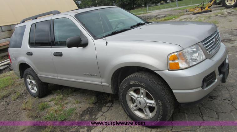 image for item I1978 2005 Ford Explorer XLT Sport SUV