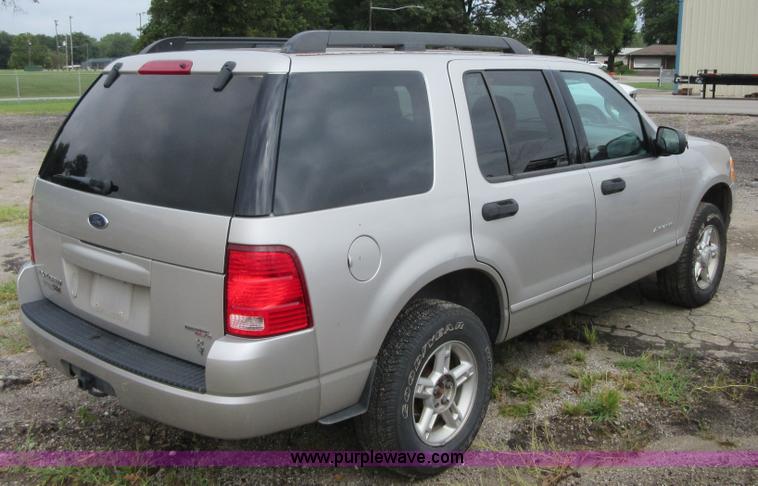 image for item I1978 2005 Ford Explorer XLT Sport SUV