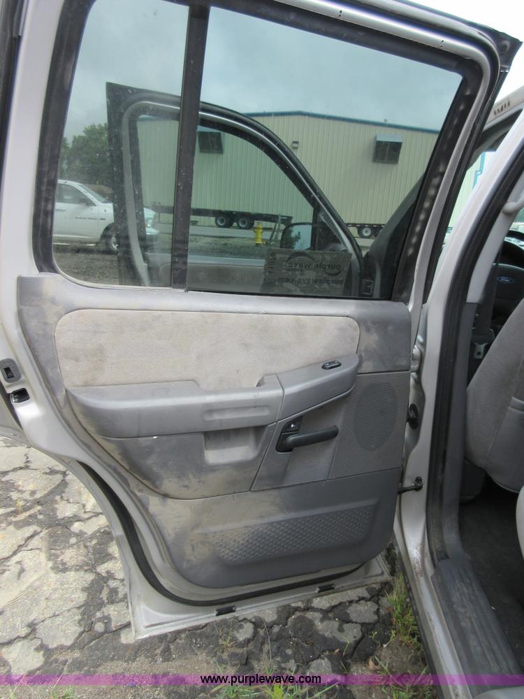 image for item I1978 2005 Ford Explorer XLT Sport SUV