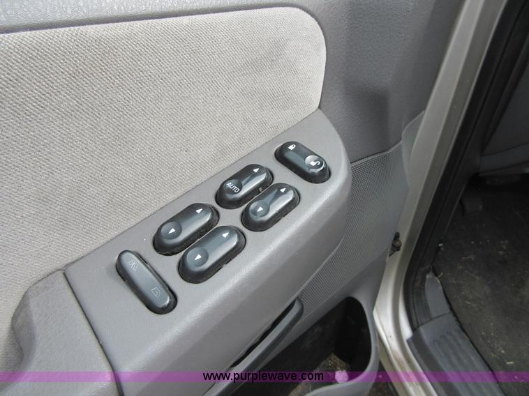 image for item I1978 2005 Ford Explorer XLT Sport SUV