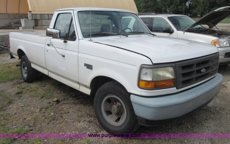 image for item I1979 1995 Ford F150 pickup truck