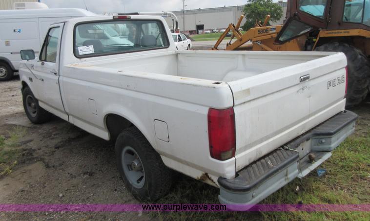 image for item I1979 1995 Ford F150 pickup truck