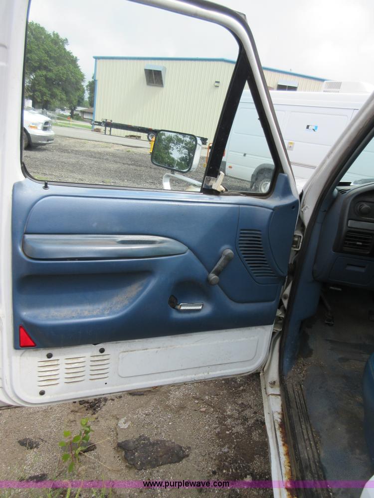 image for item I1979 1995 Ford F150 pickup truck