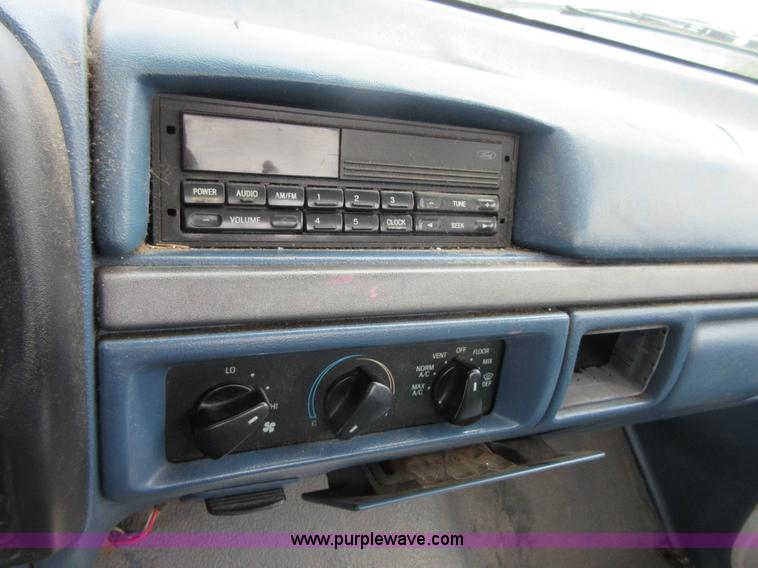 image for item I1979 1995 Ford F150 pickup truck