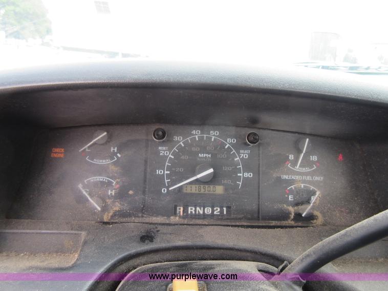 image for item I1979 1995 Ford F150 pickup truck