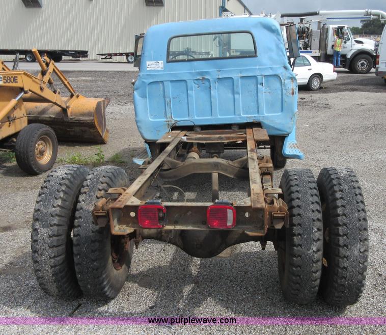 image for item I1981 1968 Chevrolet 40 truck cab and chassis