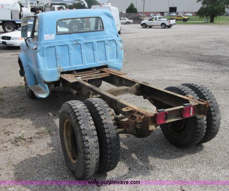 image for item I1981 1968 Chevrolet 40 truck cab and chassis