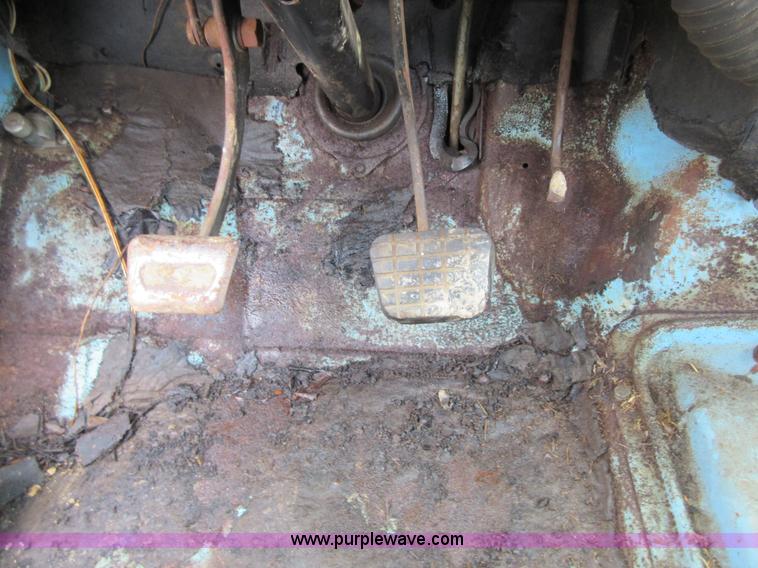 image for item I1981 1968 Chevrolet 40 truck cab and chassis