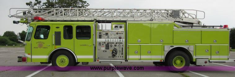 image for item I2030 1993 Hurricane E-One ladder fire truck