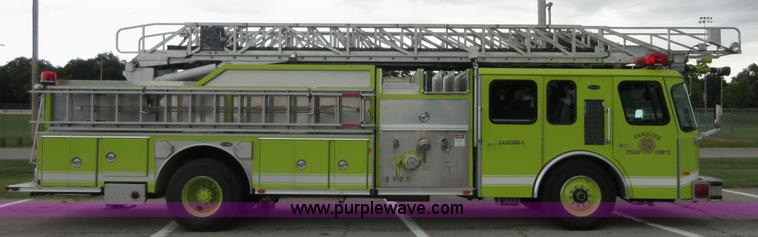 image for item I2030 1993 Hurricane E-One ladder fire truck
